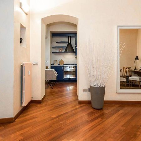 Brera Charme Apartment Мілан Екстер'єр фото
