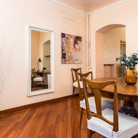 Brera Charme Apartment Мілан Екстер'єр фото